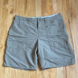 Patagonia mens size 36 tan shorts